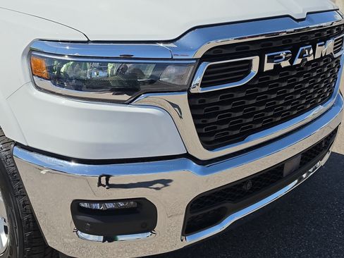 New 2026 RAM 1500 Big Horn AWD/4WD image 9