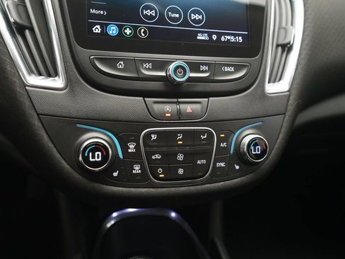 Used 2020 Chevrolet Malibu LT FWD image 20