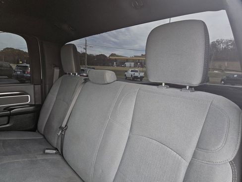 Used 2021 RAM 2500 Big Horn image 29