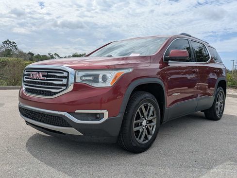 Used 2018 GMC Acadia SLT FWD image 9
