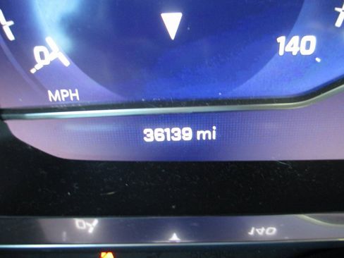 Used 2023 Chevrolet Suburban RST image 33