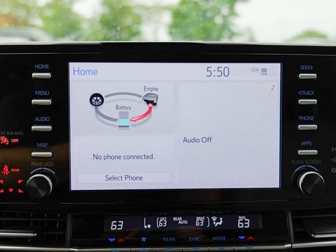 Used 2023 Toyota Sienna XLE FWD image 53