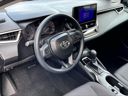 Certified 2025 Toyota Corolla LE w/ Convenience Package FWD image 17