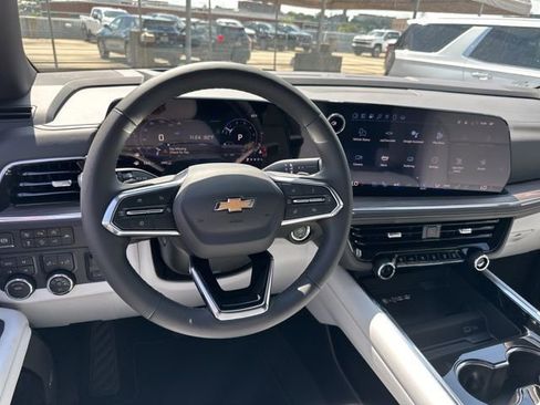 New 2025 Chevrolet Suburban Premier w/ Sun And Tow Package image 14