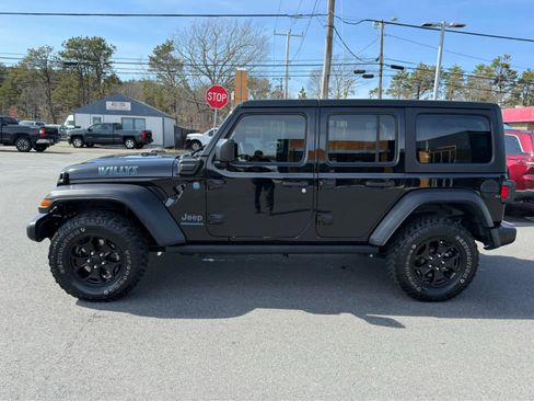 Used 2023 Jeep Wrangler Unlimited image 5