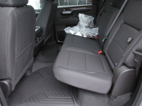 New 2026 Chevrolet Silverado 3500 LT image 18