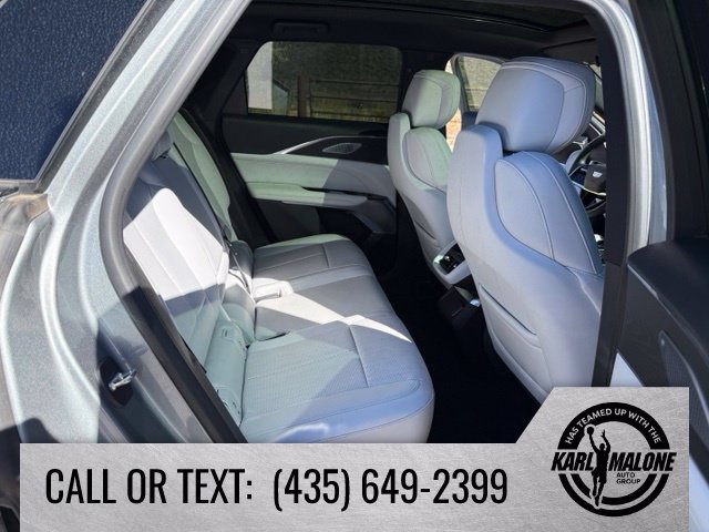Used 2024 Cadillac Lyriq Luxury AWD/4WD image 34