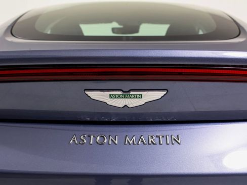 Used 2020 Aston Martin V8 Vantage Coupe RWD image 12