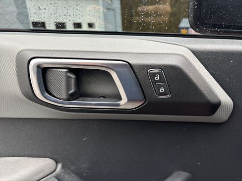 Used 2023 Ford Bronco Big Bend image 17