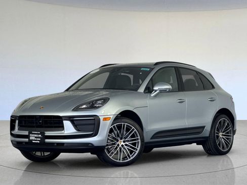 Used 2026 Porsche Macan AWD/4WD image 1