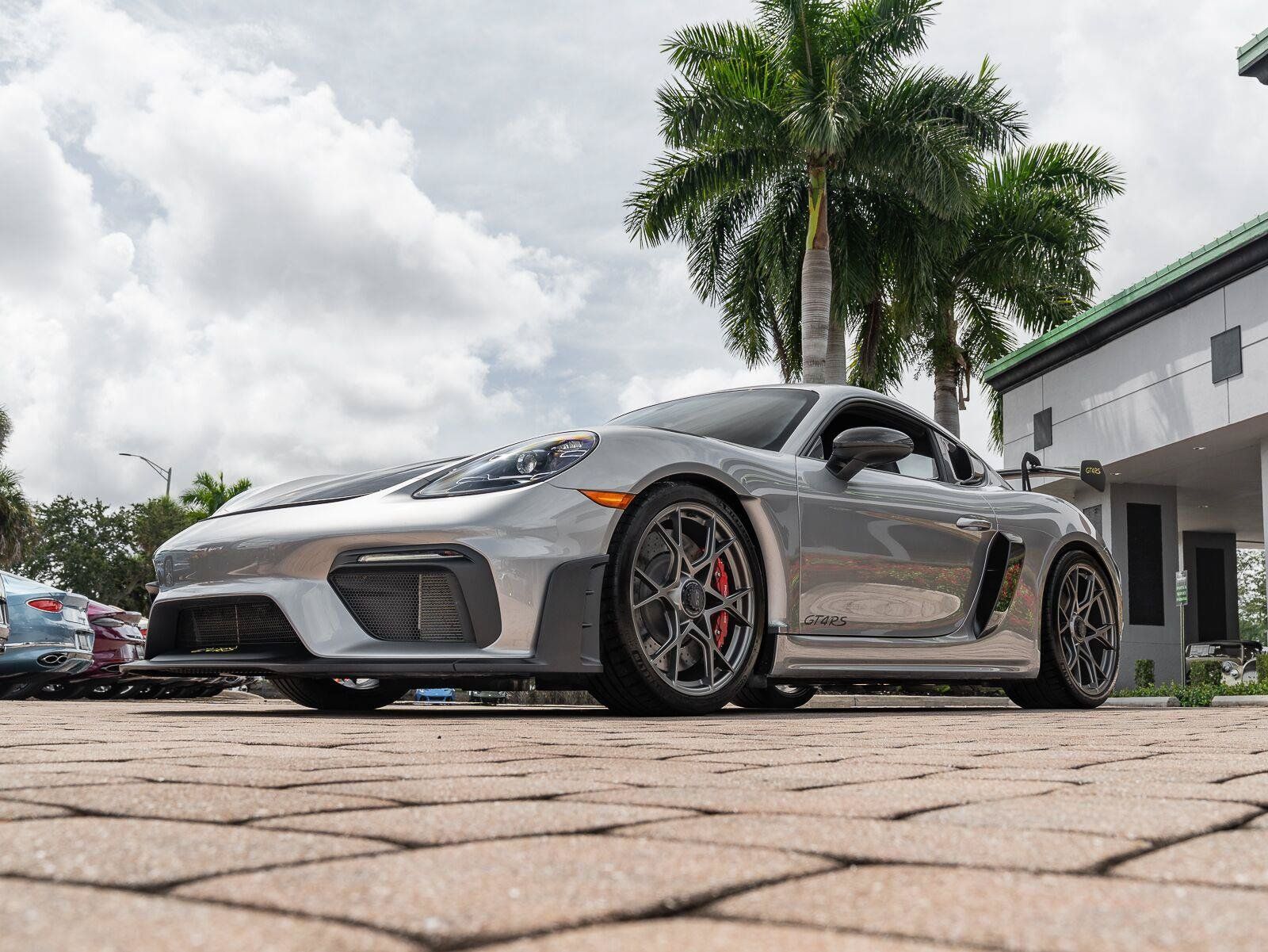 Used 2024 Porsche 718 Cayman GT4 RS RWD image 10