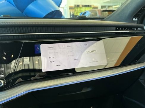 Used 2025 Jeep Wagoneer S Launch Edition image 37