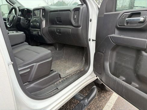 Used 2024 Chevrolet Silverado 2500 Custom w/ Custom Value Package image 13