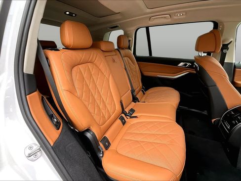 Certified 2024 BMW X7 xDrive40i AWD/4WD image 19