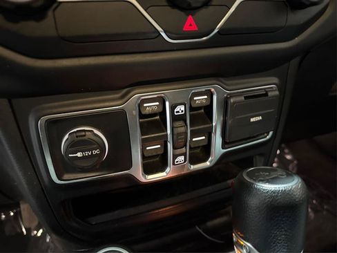 Used 2019 Jeep Wrangler Unlimited Sport S AWD/4WD image 30