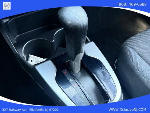 Used 2015 Honda Fit EX image 16