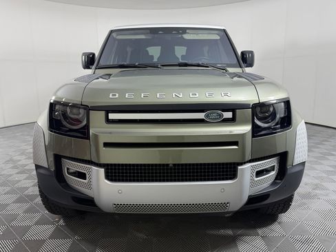 Used 2021 Land Rover Defender 90 First Edition image 6