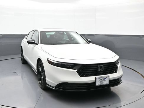 Certified 2023 Honda Accord Sport image 3