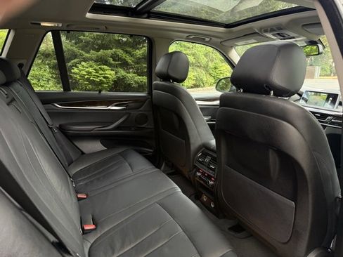 Used 2015 BMW X5 xDrive35d image 31