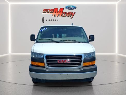 Used 2024 GMC Savana 2500 w/ Driver Convenience Package RWD image 2