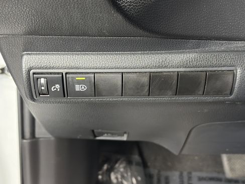 Used 2021 Toyota Corolla SE FWD image 24