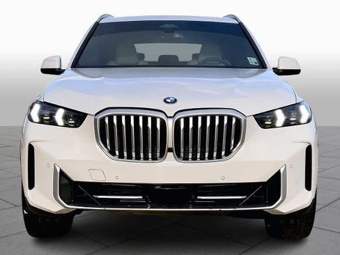 Used 2024 BMW X5 sDrive40i w/ Parking Assistance Package image 3