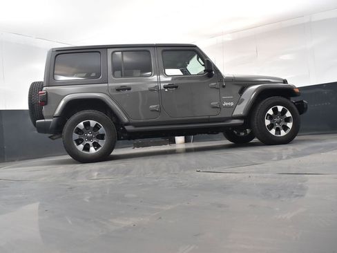 Used 2022 Jeep Wrangler Unlimited Sahara w/ Dual Top Group AWD/4WD image 24