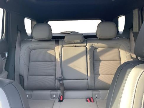 New 2026 GMC Terrain Elevation image 21