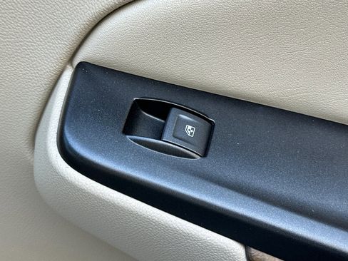 Used 2018 GMC Yukon Denali w/ Denali Ultimate Package image 23