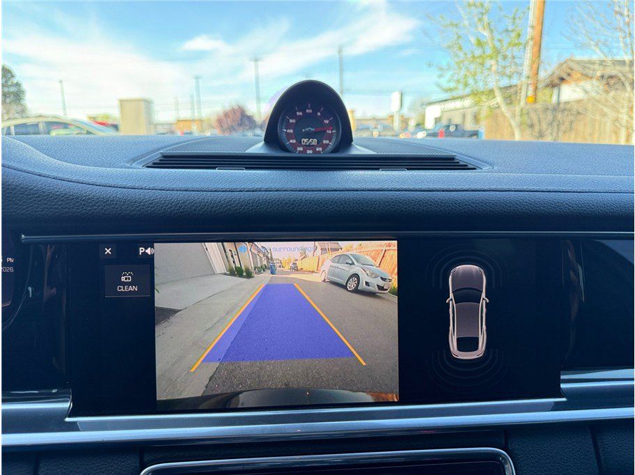 Used 2018 Porsche Panamera 4S AWD/4WD image 17