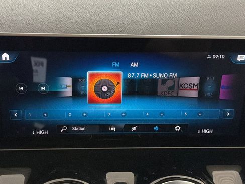 Used 2021 Mercedes-Benz GLA 250 image 18