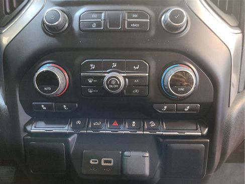 Used 2022 Chevrolet Silverado 1500 RST image 16