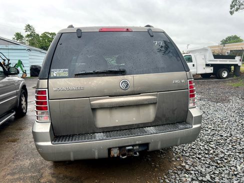 Used 2002 Mercury Mountaineer AWD image 5