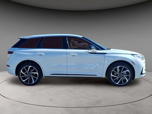 Certified 2024 Lincoln Corsair Grand Touring w/ Equipment Group 301A AWD/4WD image 10