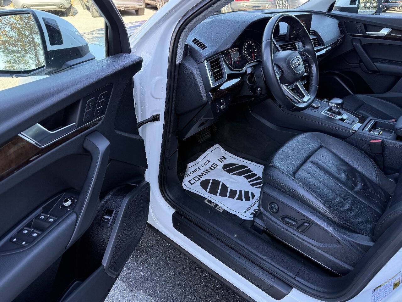 Used 2019 Audi Q5 2.0T Premium w/ Convenience Package AWD/4WD image 13