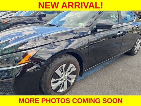 Used 2025 Nissan Altima 2.5 S image 15