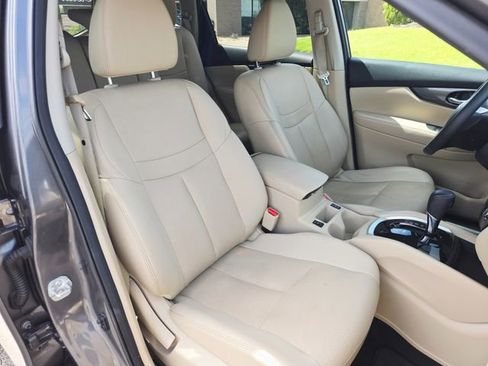 Used 2016 Nissan Rogue SL w/ SL Premium Package image 18