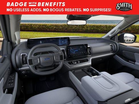 New 2026 Ford Expedition Platinum w/ Driver's Package image 10