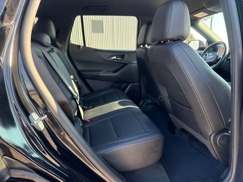 Used 2025 Chevrolet Equinox LT w/ Convenience Package II AWD/4WD image 12
