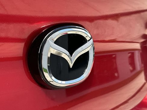 Used 2025 MAZDA MAZDA3 2.5 Turbo Sedan w/Premium Plus AWD/4WD image 16