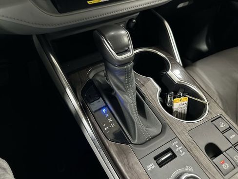 Used 2023 Toyota Highlander Limited image 26