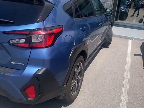 Used 2024 Subaru Crosstrek 2.0i Premium AWD/4WD image 3
