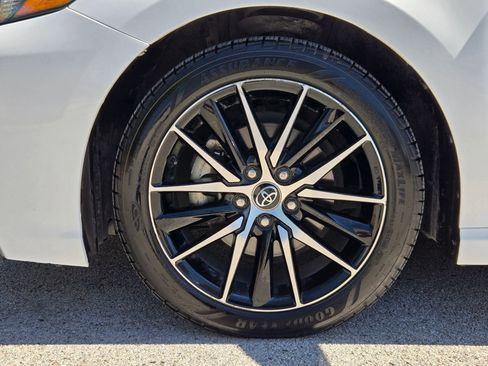 Used 2022 Toyota Camry SE FWD image 31