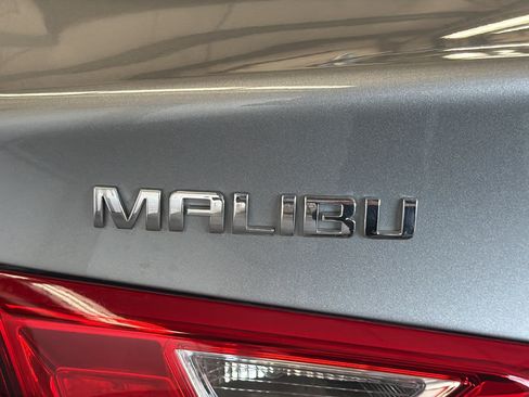 Used 2024 Chevrolet Malibu LT FWD image 9
