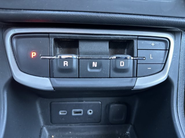 Used 2023 GMC Terrain SLE w/ Driver Convenience Package FWD image 29