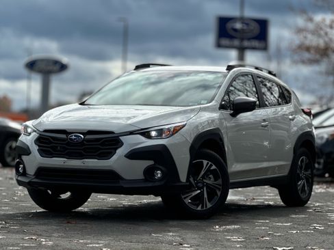 Used 2024 Subaru Crosstrek 2.0i Premium image 1