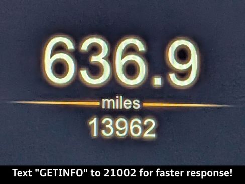 Used 2022 Aston Martin V8 Vantage Coupe image 35