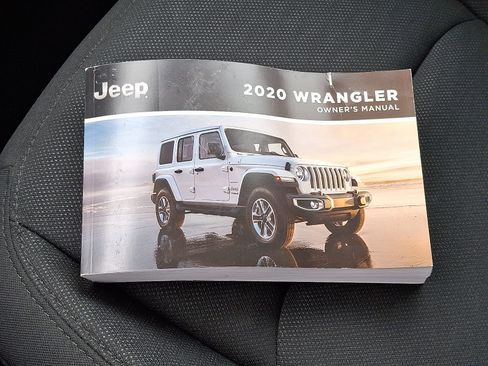 Used 2020 Jeep Wrangler Unlimited Sport AWD/4WD image 26