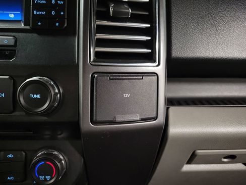 Used 2017 Ford F150 XLT RWD image 18