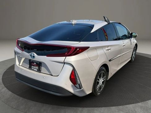 Used 2019 Toyota Prius Prime Advanced image 7